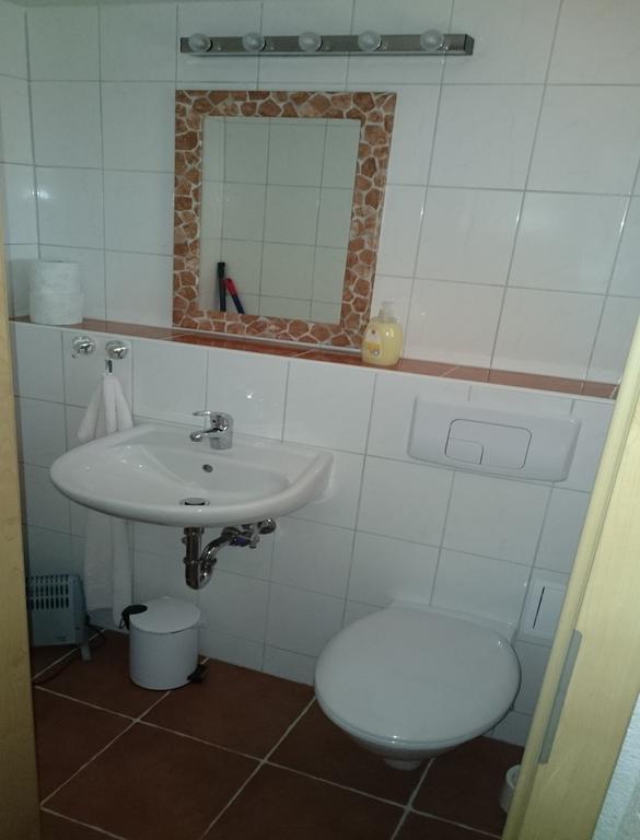 Feriendorf "Am Forsthaus" Mosbach Mosbach  المظهر الخارجي الصورة